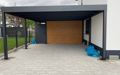 Carport mit LED-Beleuchtung